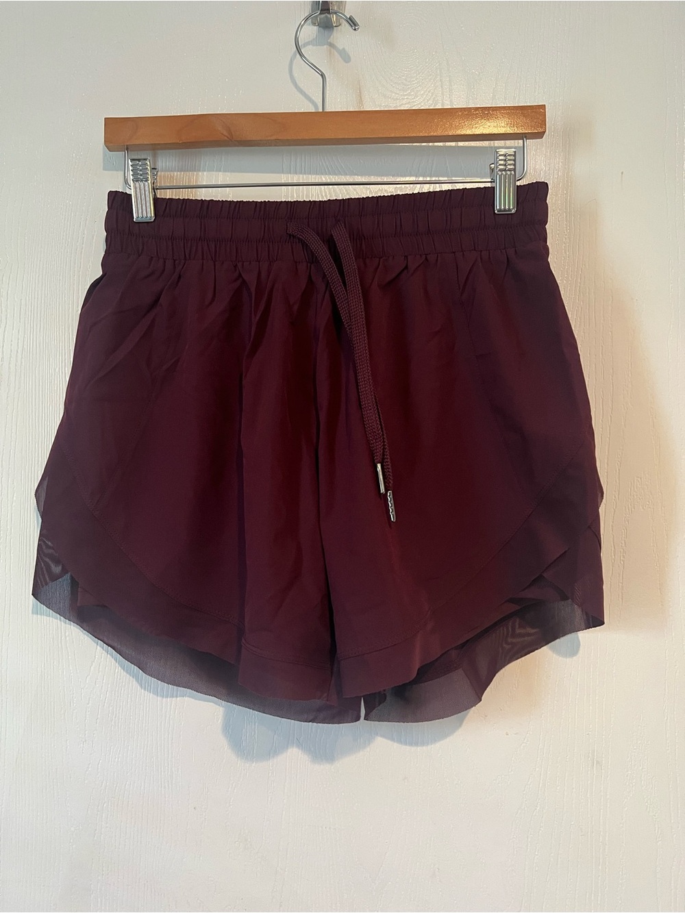 Halara Drawstring 2-in-1 Running Shorts Burgandy  Mesh Contrast Women S NWT